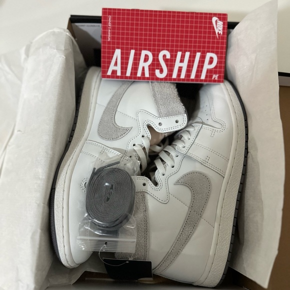 Nike Jordan Air Ship PE SP
Tech Grey - Picture 1 of 8